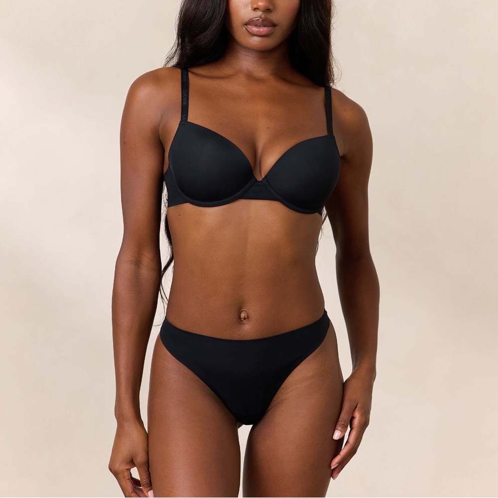 New Lounge Underwear London Set - Invisible Form T-Shirt Bra & Thong, 34C Small